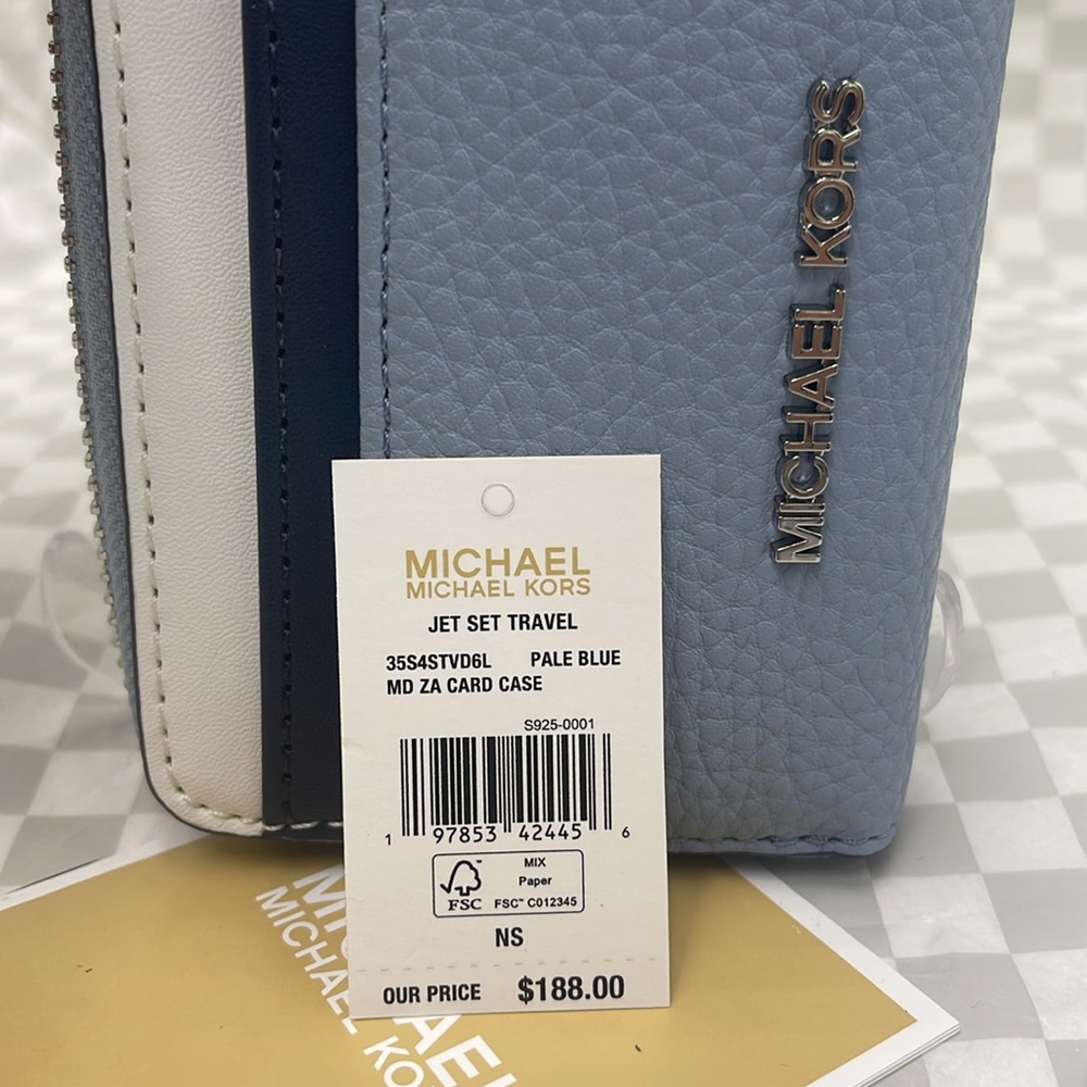 Michael Kors Jet Set Travel Md Zip Around Color-Block Wallet Card Case
Pale Bl - Picture 9 of 12